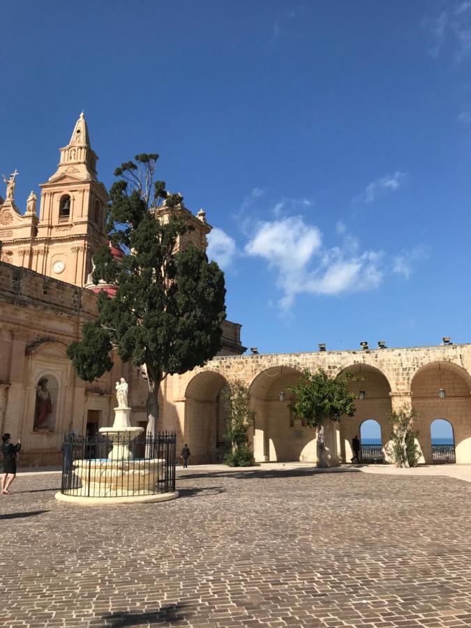 White Sands Mellieħa Buitenkant foto