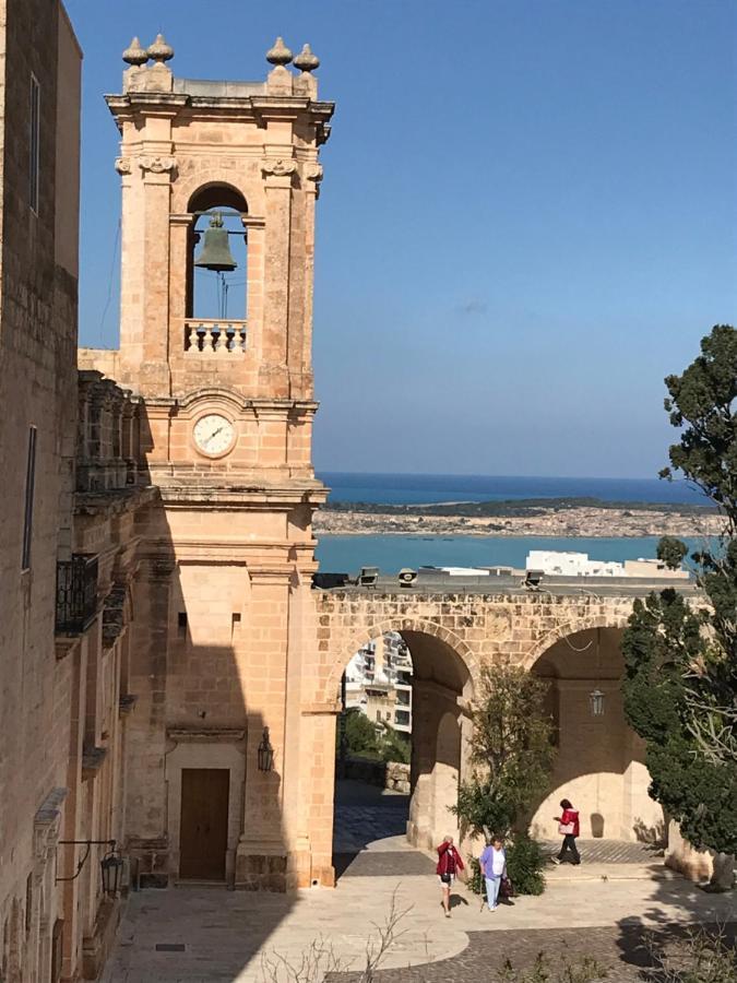 White Sands Mellieħa Buitenkant foto